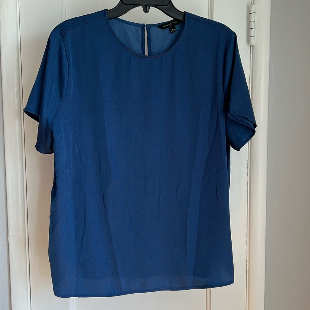 Banana Republic short sleeve blouse size L
